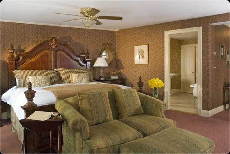 مبيت وإفطار Holderness The Manor On Golden Pond المظهر الخارجي الصورة
